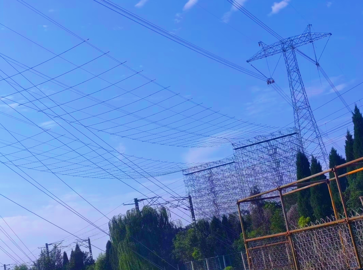 隴東～山東800千伏特高壓直流輸電線路跨越京九鐵路K473+605處架設電力線工程